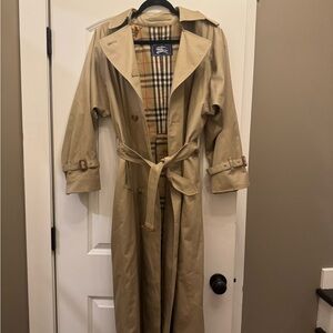Vintage Classic Burberry Nova check Trench Coat